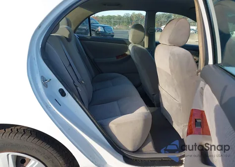 2005 Toyota Corolla Le z USA, uszkodzony, nr VIN 2T1BR32E25C327280